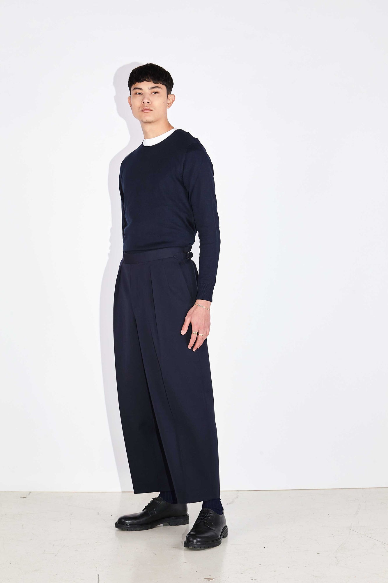 Ezra Relaxed Tapered Leg Trousers